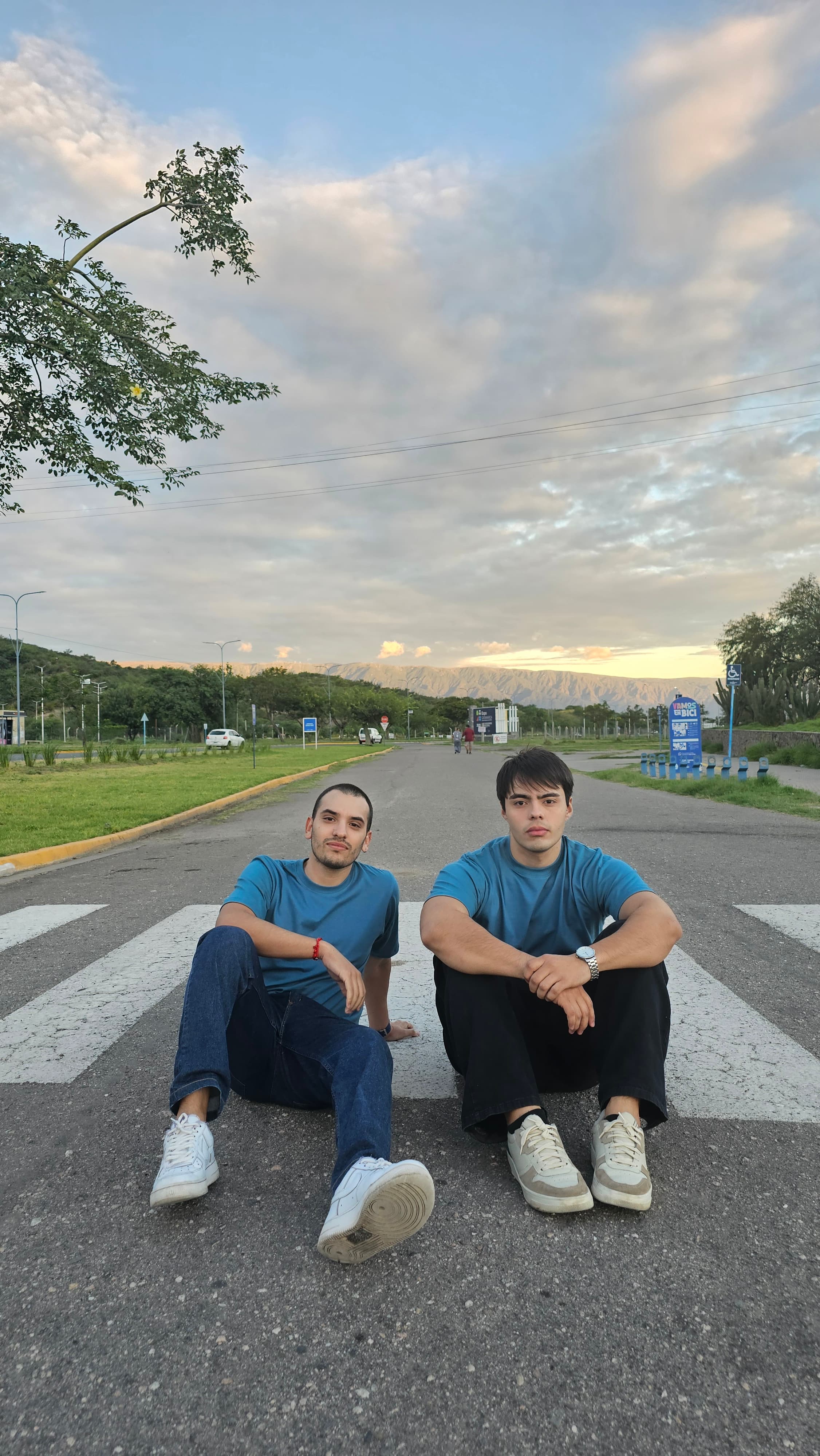 SEISMILES streetwear